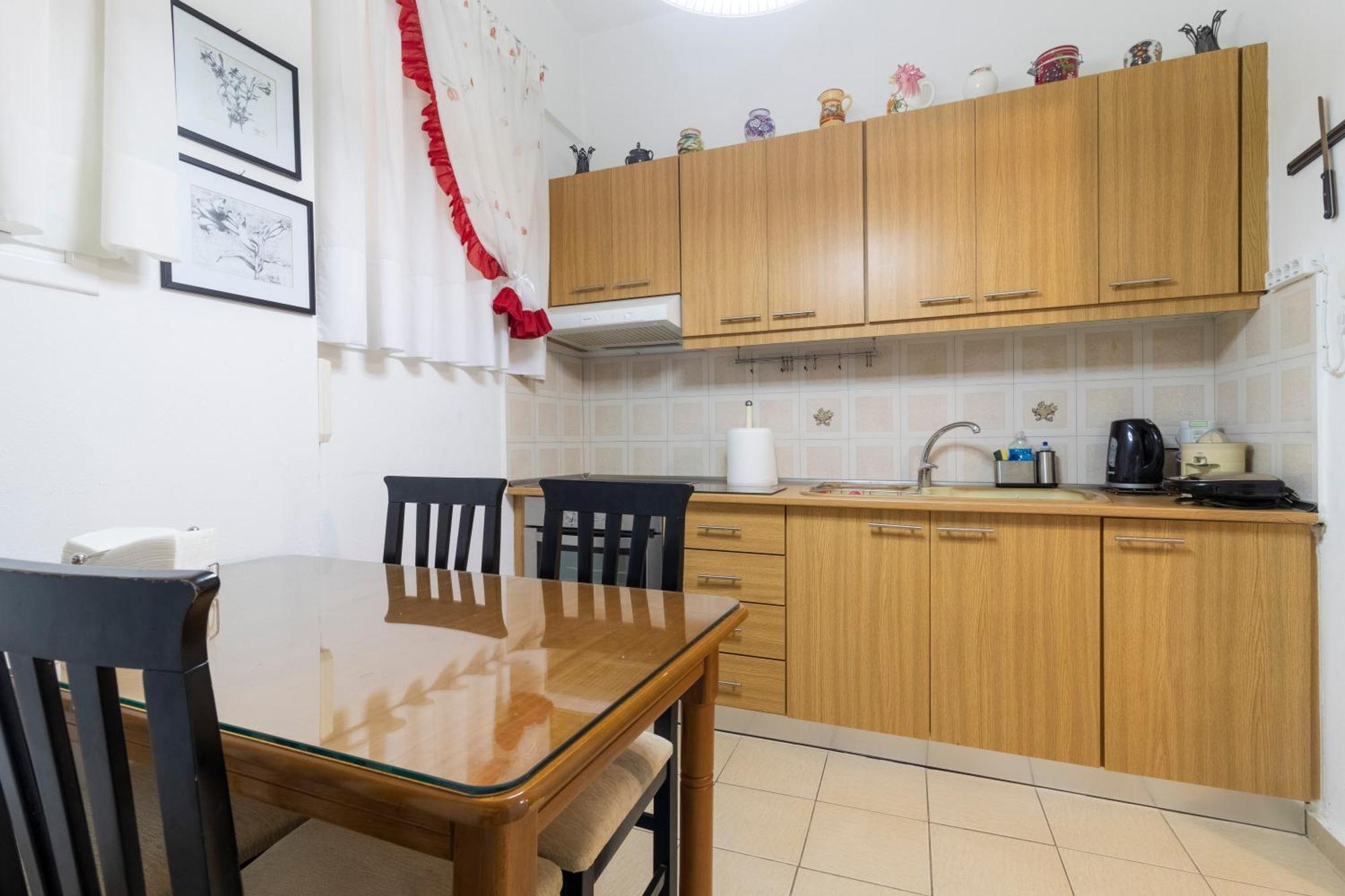 Apartment Local Apt Near City Lights 1 *