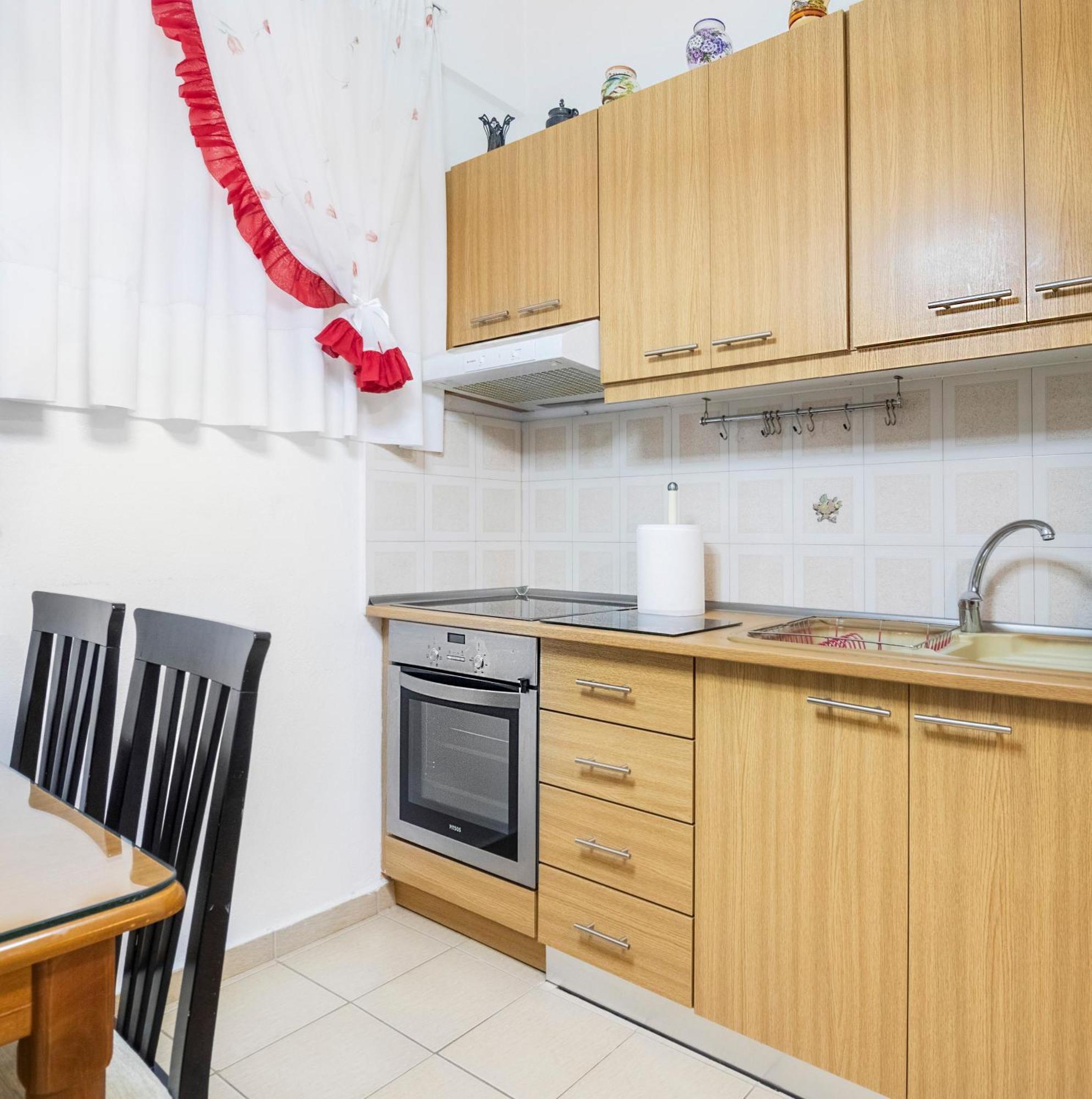 Local Apt Near City Lights 1 Apartment